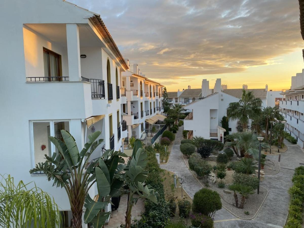 Апартаменты Alfaz Del Sol Альфас-дель-Пи Экстерьер фото