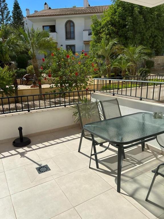 Апартаменты Alfaz Del Sol Альфас-дель-Пи Экстерьер фото
